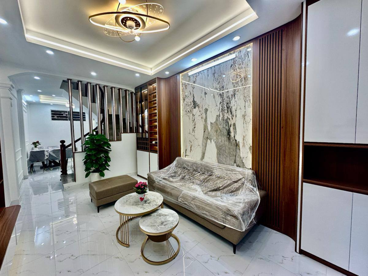  Nhà đẹp Kim Giang - 38m*5 tầng - ô tô đỗ gần - Kinh doanh. Giá nhỉnh 10 tỷ 