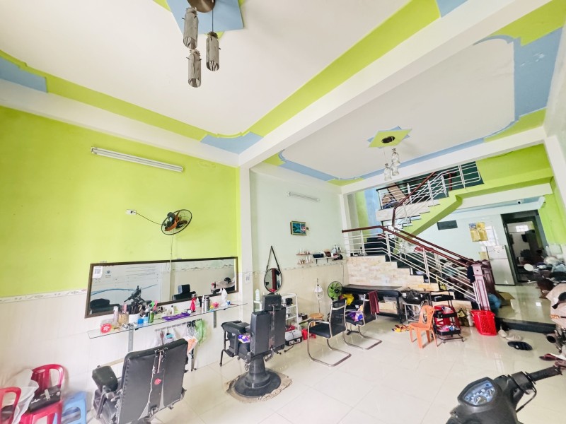  NGAY CHỢ NON NƯỚC - MẶT BẰNG KINH DOANH 2 TẦNG - DT 125m(5x 25) - CHỈ 6.X TỶ 