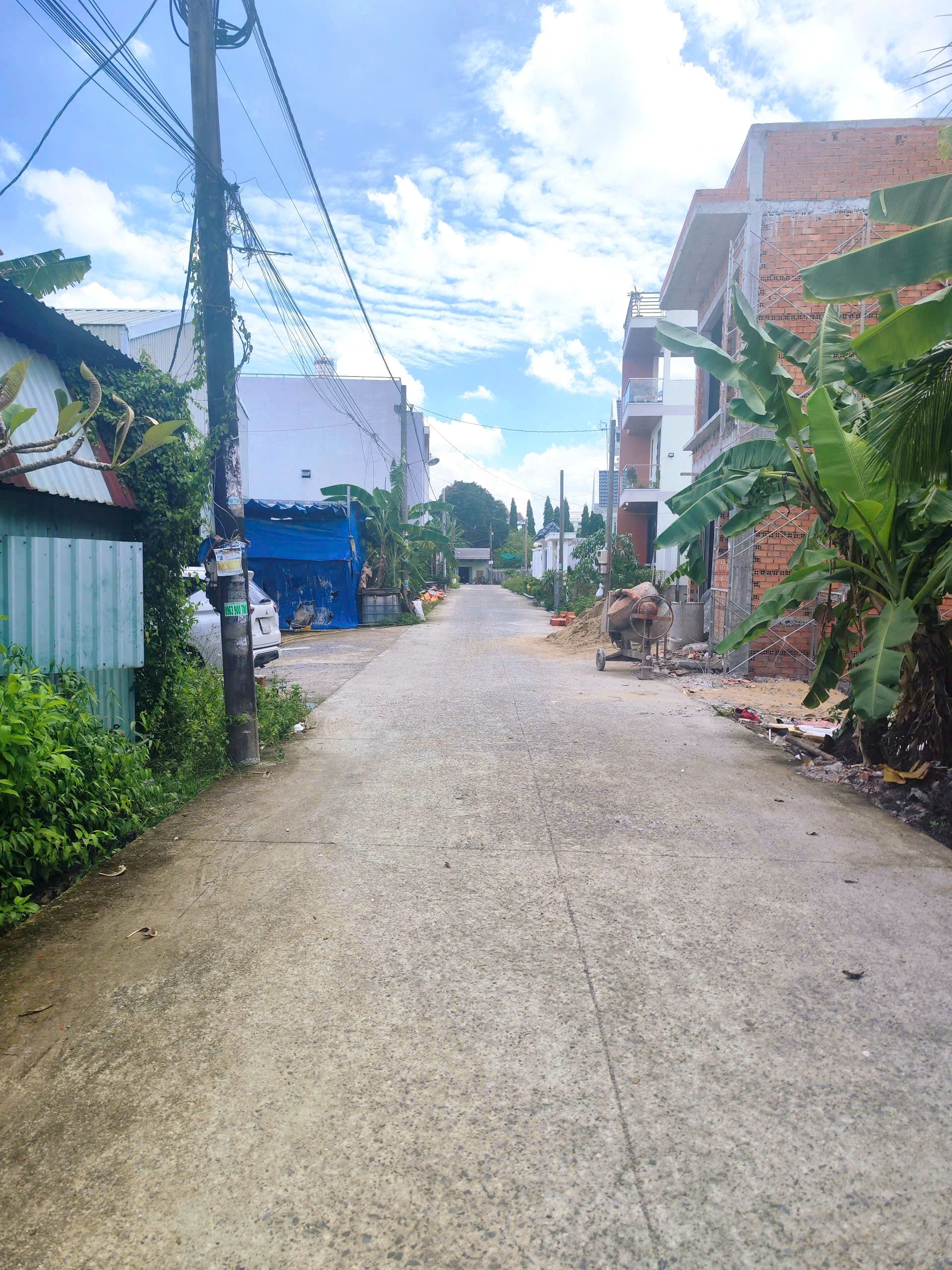  CẦN BÁN 250M2 KHO HẺM XE TẢI GẦN ĐH PHẠM NGỌC THẠCH 