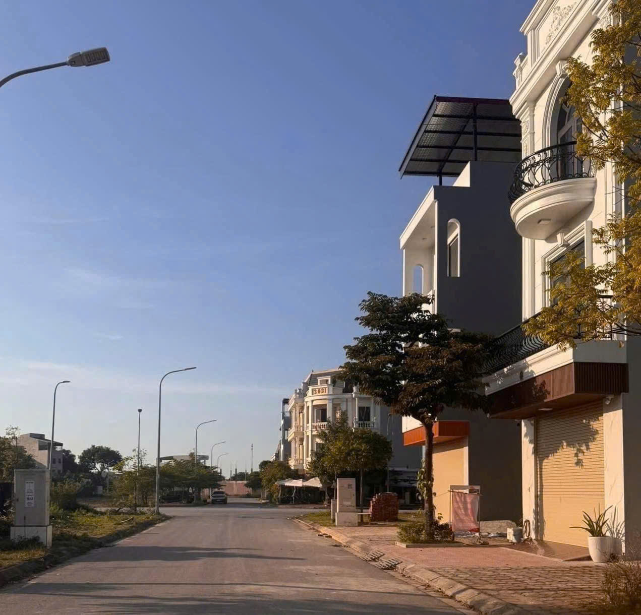  Bán Lô 17, N6 – Khu dân cư số 4 Bích Động- Việt Yên - Bắc Ninh (Bắc Giang cũ).( Làn 2 QL37, ngay sát cạnh Trường Mầm Non Âu Cơ) 