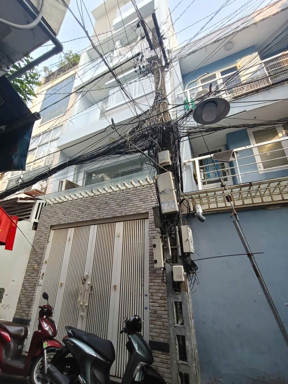  Cần bán nhà 1 trệt 3 lầu có hoàn công hẻm Hồ Thị Kỷ - 0888800258 