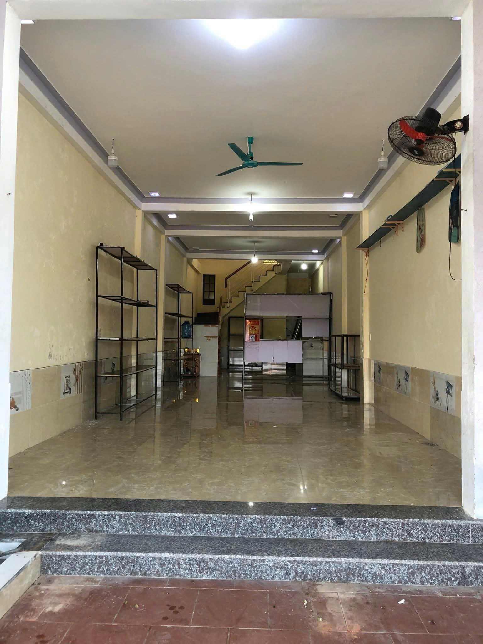  ????????????CHO THUÊ NHÀ NGUYÊN CĂN- Mặt Tiền PHAN ĐÌNH THÔNG - TẢN ĐÀ -TP HUẾ. 