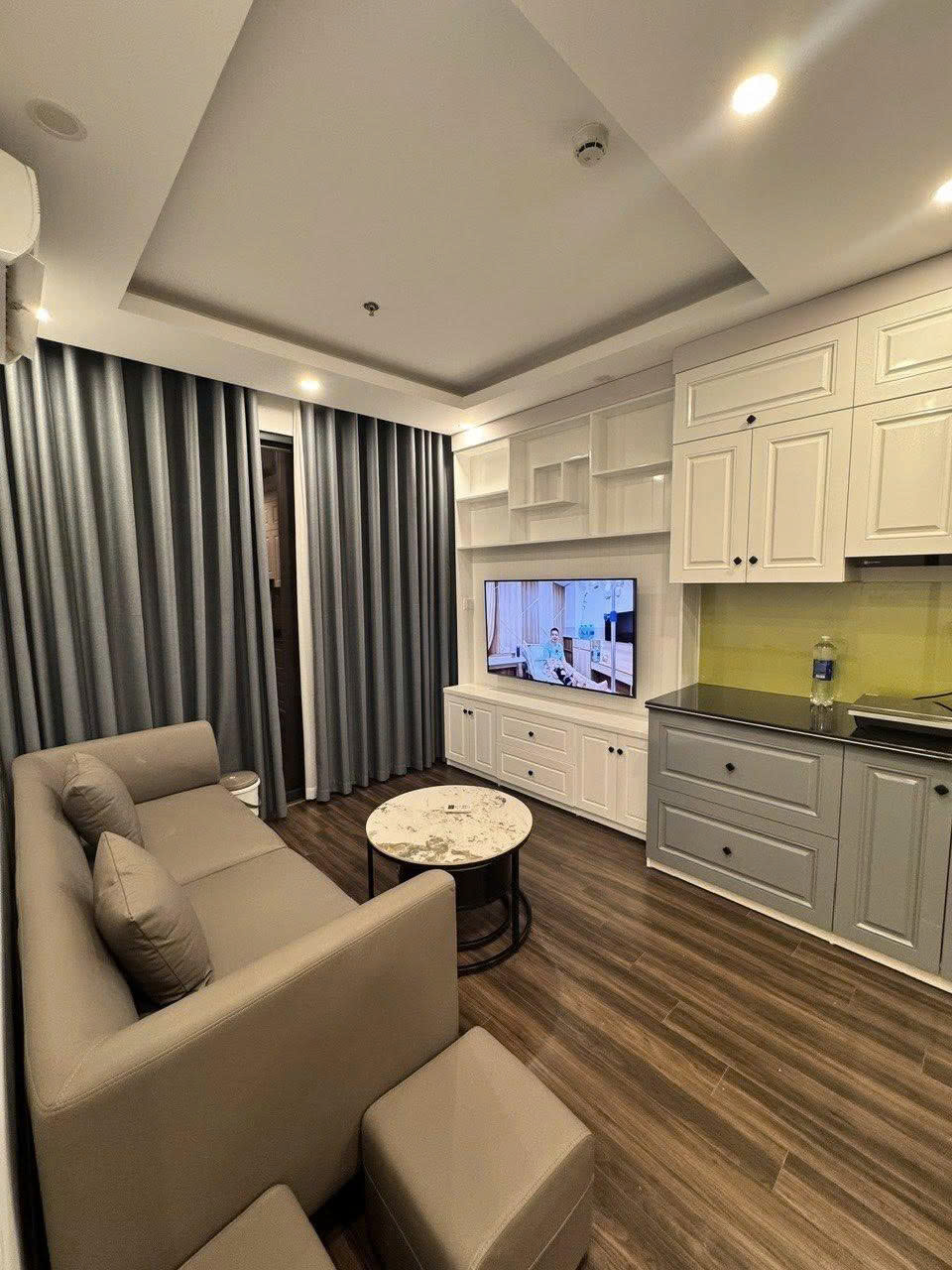  SIÊU HÓT - CHÍNH CHỦ CHO THUÊ CĂN GÓC 1.5 NGỦ FULL ĐỒ – HOÀNG HUY COMMERCE - GIÁ RẺ NHẤT KHU VỰC 