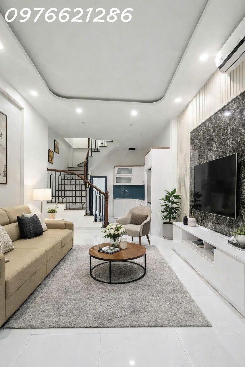  Nhà đẹp - giá tốt-BÁN NHÀ VIỆT HƯNG – LONG BIÊN ???? NHÀ MỚI KÍNH COONG – FULL NỘI THẤT – CÁCH 5M RA Ô TÔ TRÁNH – GẦN CHỢ, TRƯỜNG HỌC – GIÁ 7 TỶ 