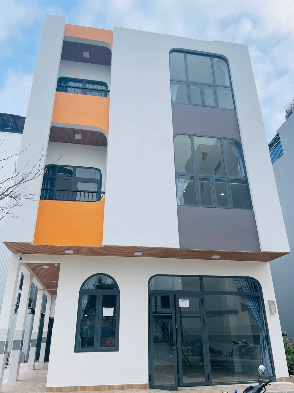  CHÍNH CHỦ CHO THUÊ CĂN HỘ HÒA PHÚ 28 – MỚI XÂY – FULL TIỆN NGHI - GIÁ RẺ NHẤT KHU VỰC 