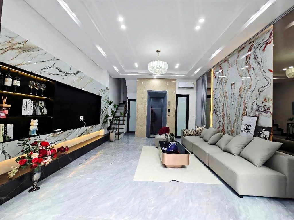  sơn tây ba đình 40m x6 tầng thang máy 13,5 tỷ lô góc,full nội thất 