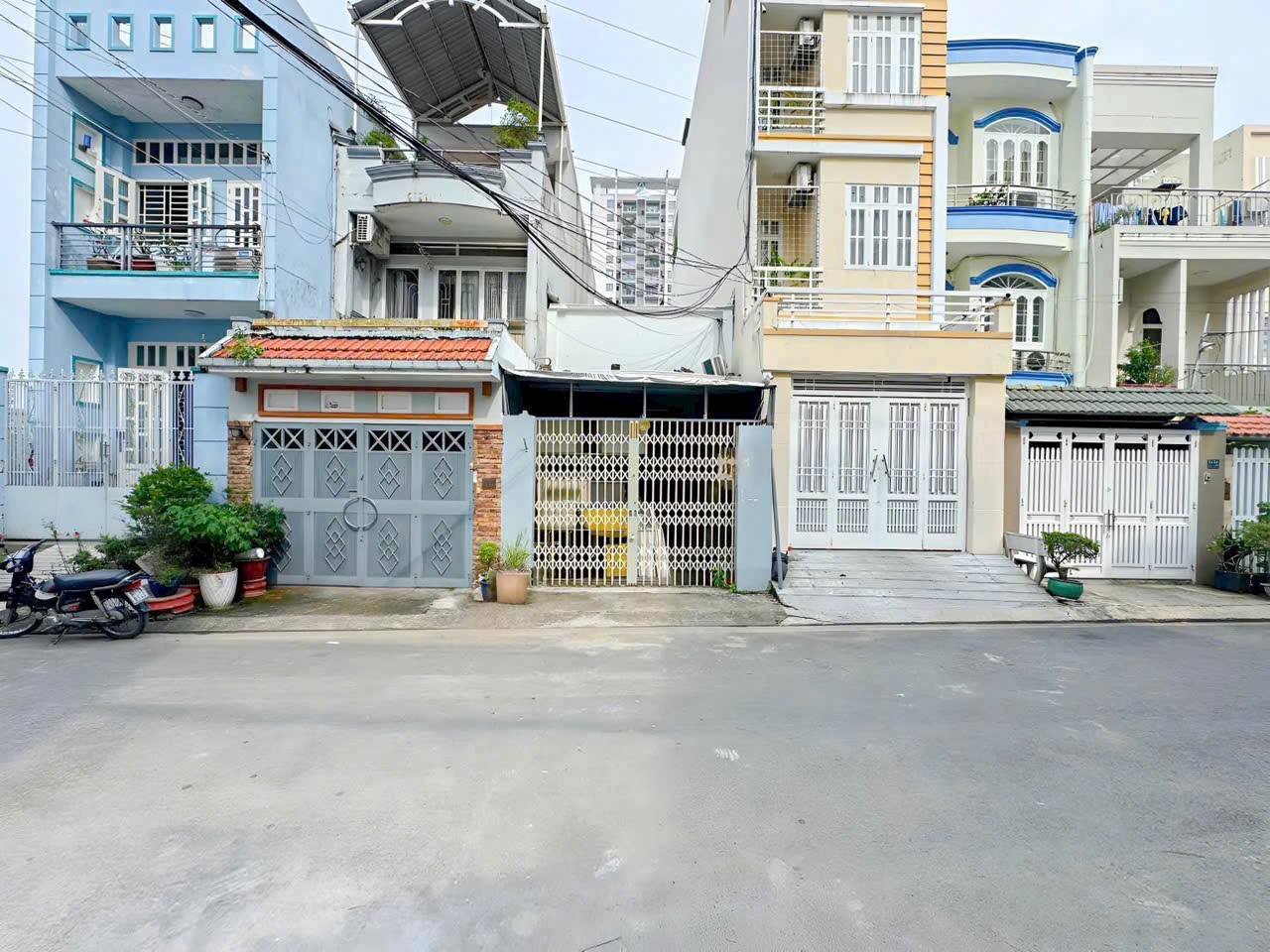  ???? BÁN NHÀ CẤP 4 HẺM XE HƠI 12M NGUYỄN THỊ THẬP QUẬN 7 – GIÁ TỐT ???? 