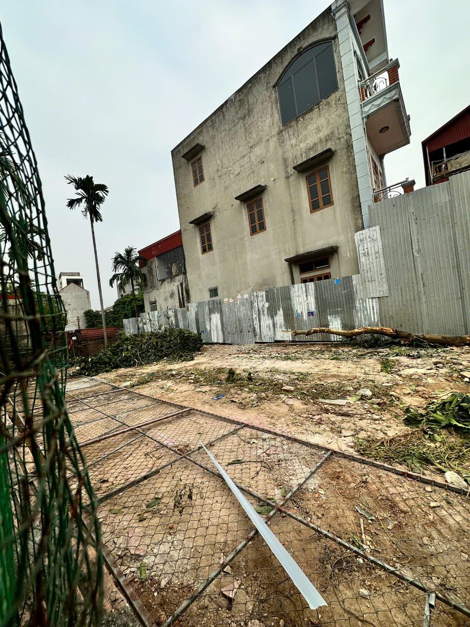  NHÀ ĐẸP - VỊ TRÍ ĐẮC ĐỊA Tại Vĩnh Thanh, Vĩnh Ngọc, Đông Anh 