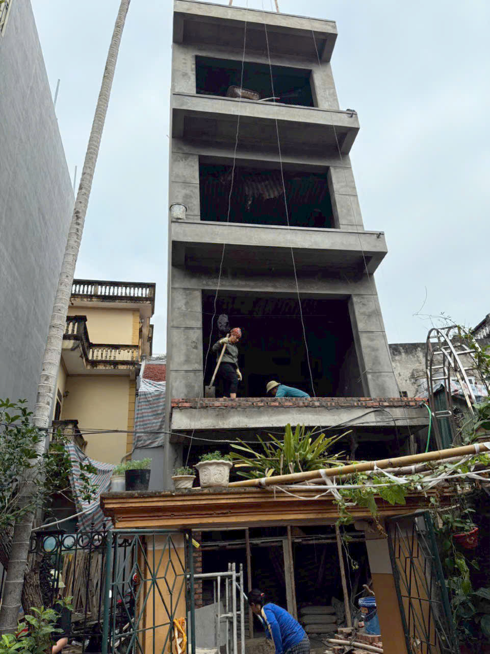  Bán nhà Phúc Lợi xây mới full nội thất 35m 5 tầng thang máy nhỉnh 7 tỷ cực hiếm 