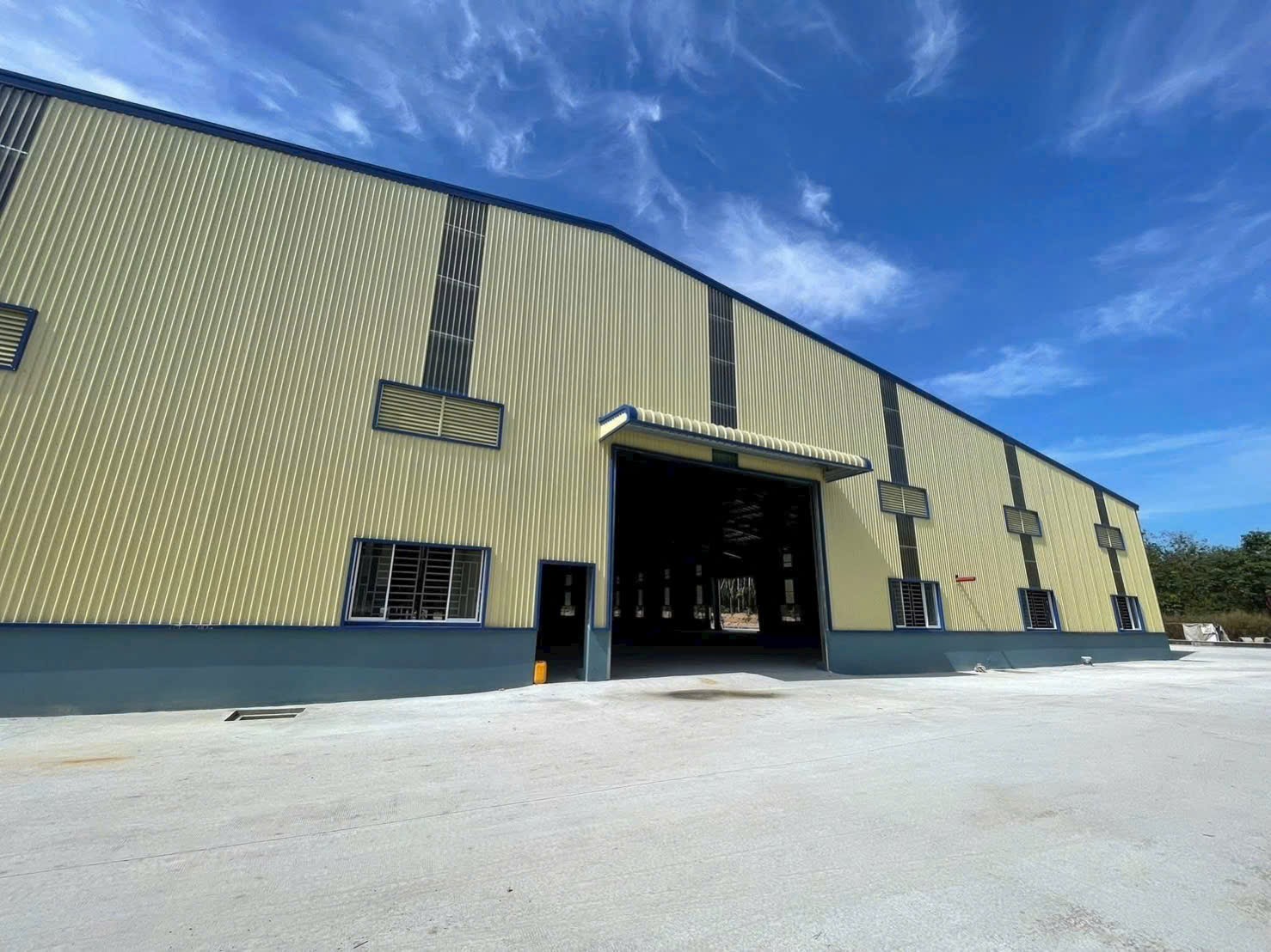  Cho Thuê Kho - Xưởng Ổn Định Lâu Dài, khung thép tiền chế, chiều cao an toàn 