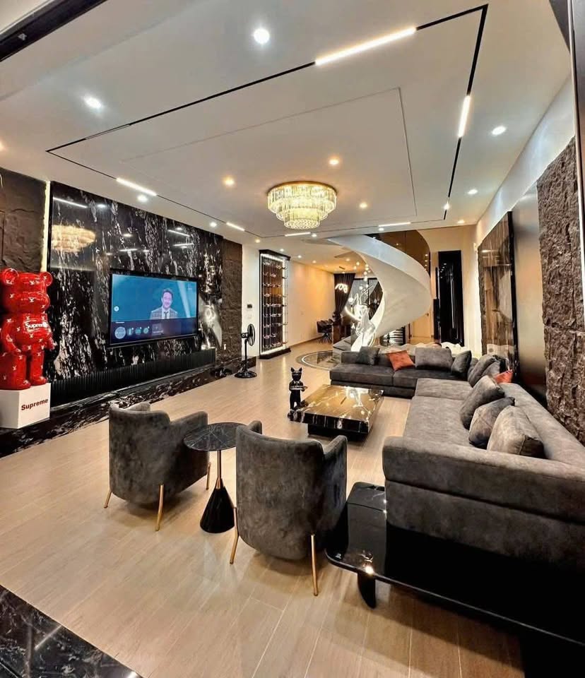  ????CHO THUÊ VILLA 3 Tầng Full nội thất KQH Bàu Vá View Kênh - TP Huế???? 