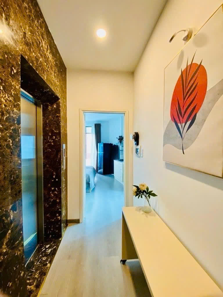  Bán Nhà Mặt tiền Phan Tây Hồ, gần Phan Xích Long, 5,5x11m, 5 Tầng - HĐT 35tr, 13,5 tỷ. 