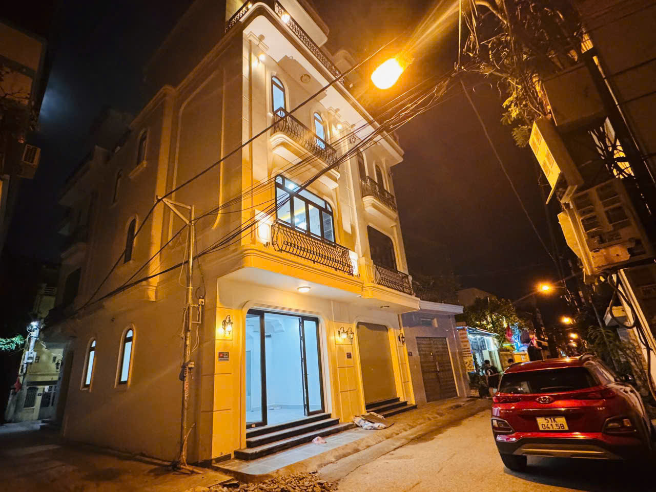 Bán nhà mặt đường Đông Trung Hành - 43m 4 tầng, mới tinh, lô góc, Giá 5 tỉ 