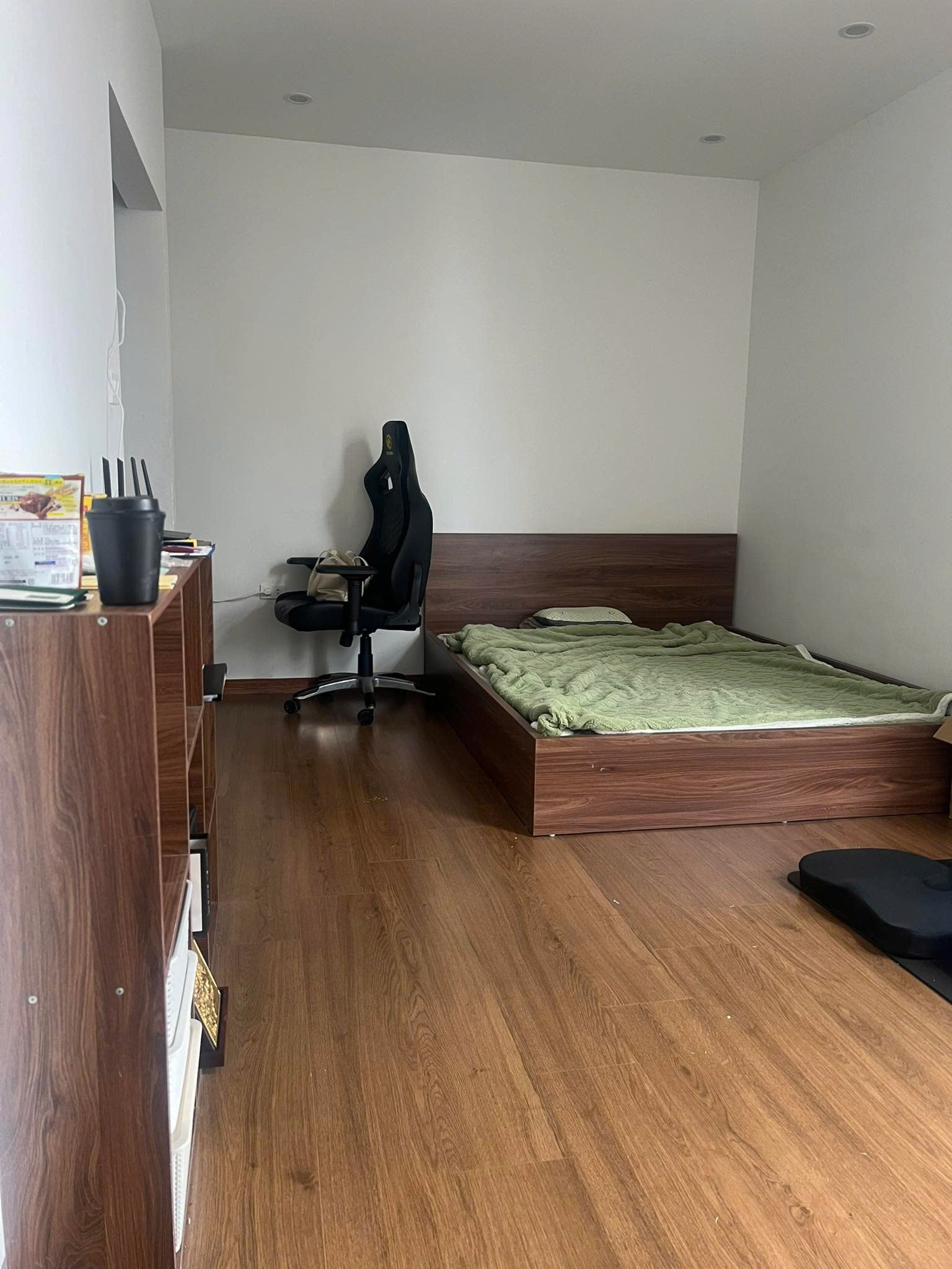  CHO THUÊ CĂN HỘ STUDIO FULL NỘI THẤT TẠI TRẦN THÁI TÔNG , DỊCH VỌNG HẬU, CẦU GIẤY, HÀ NỘI 