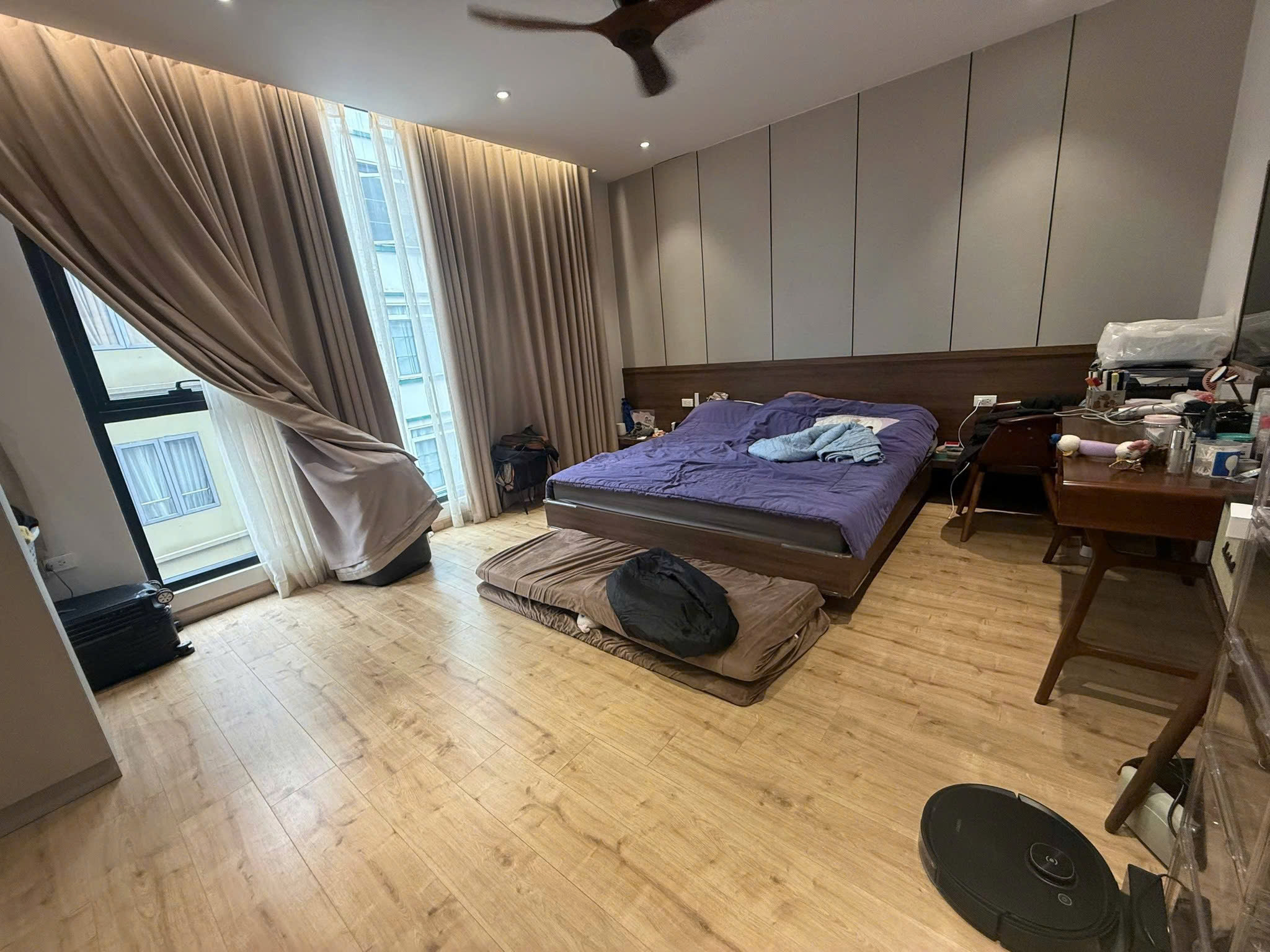  Bán nhà phố Nguyễn Thái Học, 45m2, 7 tầng thang máy, mặt tiền 5m, 30.3 tỷ, ô tô, kinh doanh 