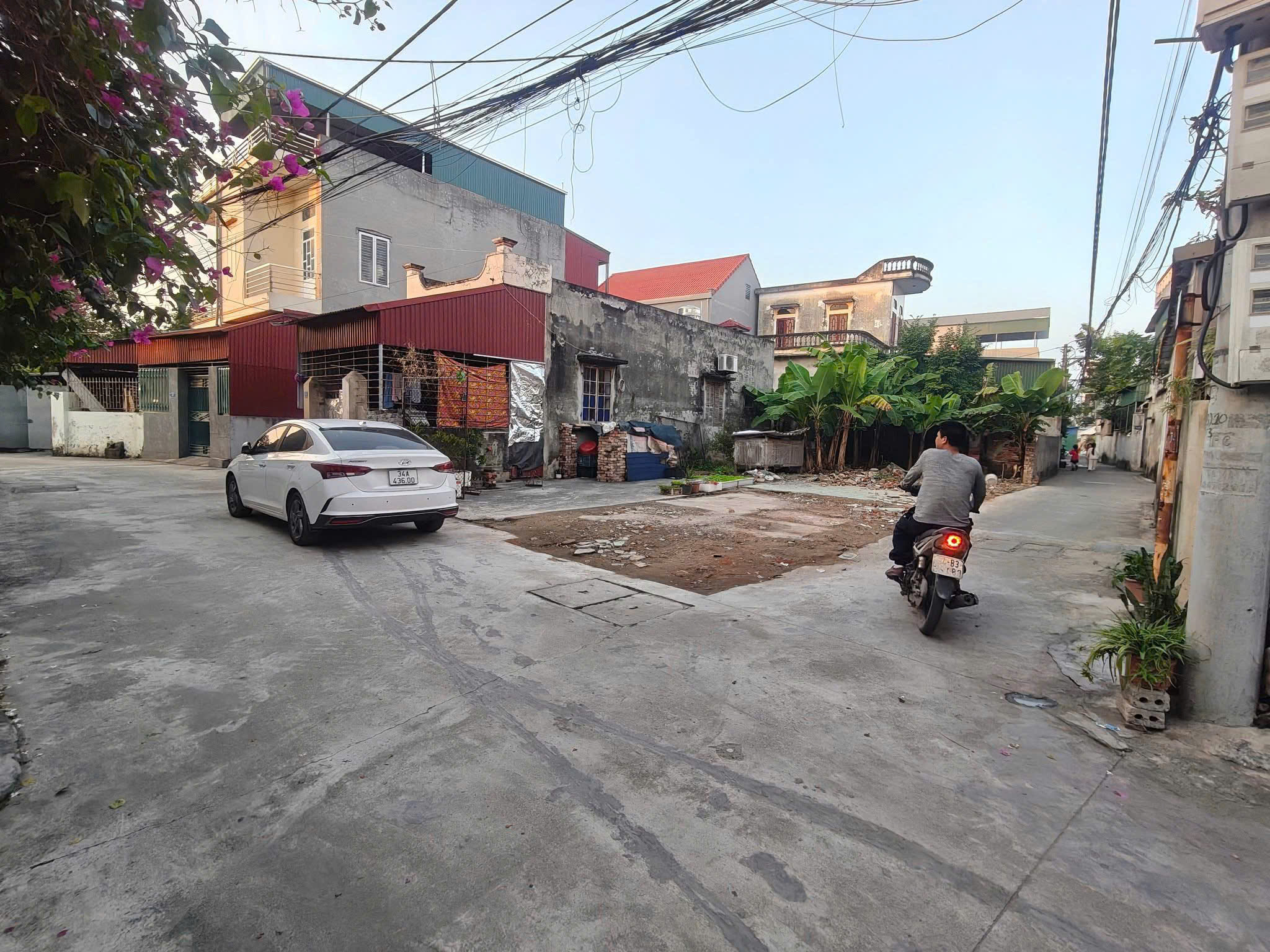  Bán lô góc Việt Hòa, mặt phố Việt Thắng, vị trí đẹp giá chỉ 1ty9xx 