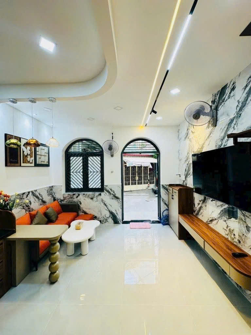  T2071 ???? nhà Đường Số 2 GV, SHR, Lô góc, 4 tầng, 4.2x6m, 4.x tỷ 