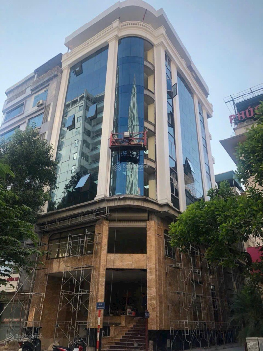  Bán nhà PL Phố Hoàng Quốc Việt Hàng xóm Starlake -75m 7Tầng Thang Máy Lô Góc - Ô Tô Vỉa hè KDVP 