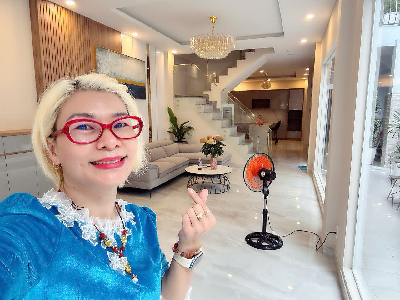  HIẾM NGANG 6M*18M - BÁN NHÀ 4 TẦNG XỊN SÒ Đ.LÊ THỊ RIÊNG, BÊN THÀNH, QUẬN 1 - CHÍNH CHỦ  * LH GIANG GIANG: 093.86.76.685 