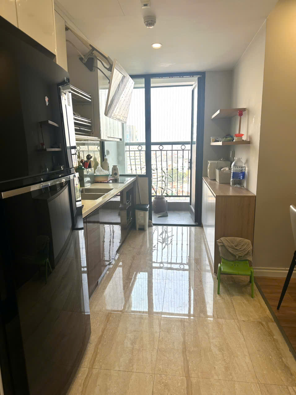  CHO THUÊ CĂN HỘ CHUNG CƯ CAO CẤP  - LE CAPITOLE TẠI 27 THÁI THỊNH 