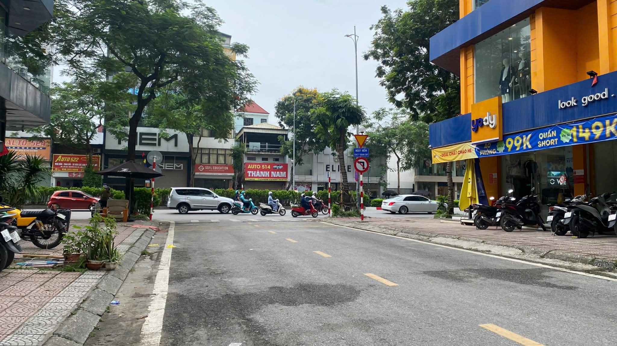  BÁN NHÀ NGUYỄN VĂN CỪ 75M. MẶT TIỀN 5M, ĐƯỜNG 2 ÔTÔ TRÁNH, VỈA HÈ, KINH DOANH. GIÁ 20.5 TỶ 