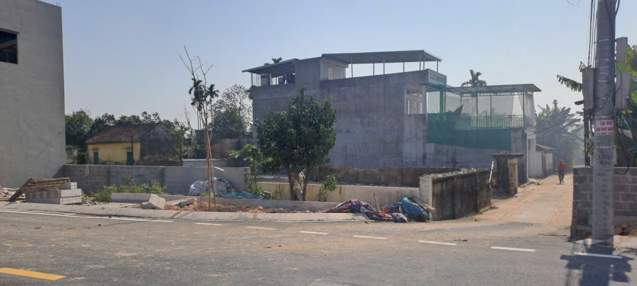  Bán lô đất 42,5m2 full thổ cư Thuộc  Tổ Dân Phố Đẩu Vũ 1 – Phù Liễn – Hải Phòng. 