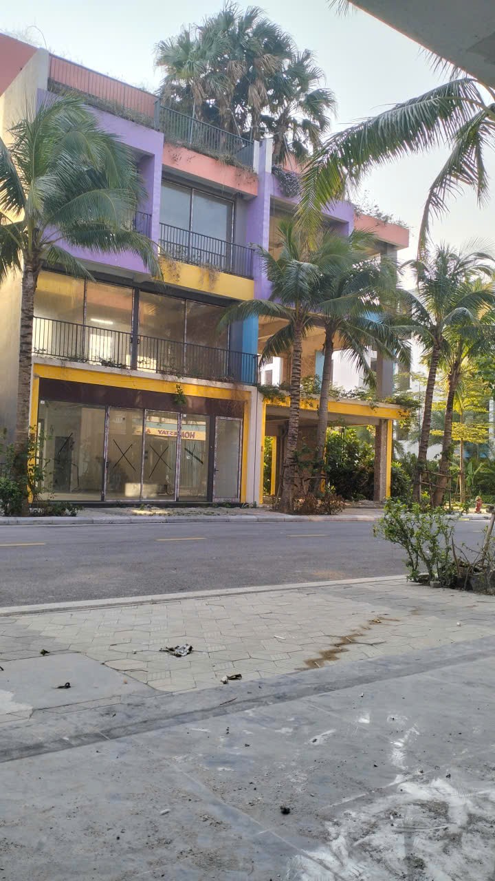  NHÀ ĐẸP – GIÁ TỐT –CHÍNH CHỦ  CẦN BÁN  NHANH CĂN VILLA Flamingo Hải Tiến Thanh Hóa 