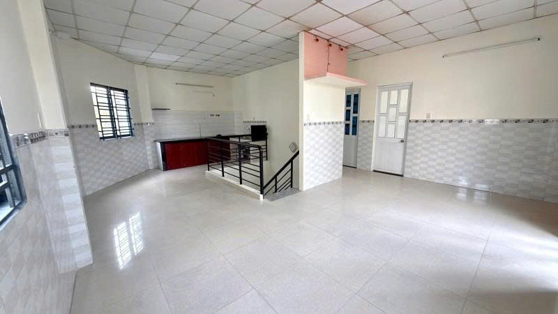  Bán nhà Hẻm xe hơi 6m Lạc Long Quân - gần Hàn Hải Nguyên, 10x11m, 2 Tầng, chỉ 9,4 tỷ. 