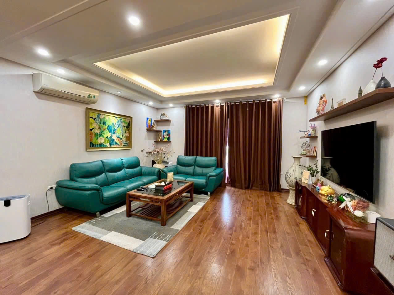  CĂN GÓC BERRIVER LONG BIÊN - Tầng cao - Ban công đông nam, view thoáng, vườn treo -Giá tốt 