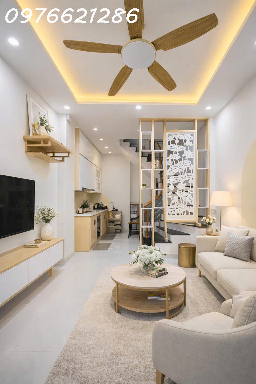  Siêu hiếm- Hàng F0- chỉ 6,1 tỷ nhà 4 tầng - Ô Cách - full nội thất- vài bước ra phố 