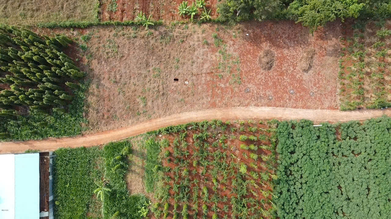  Xuân sơn gần chợ gần Ủy ban khu dân cư 
Đường bê tông
Giá chỉ 450tr 