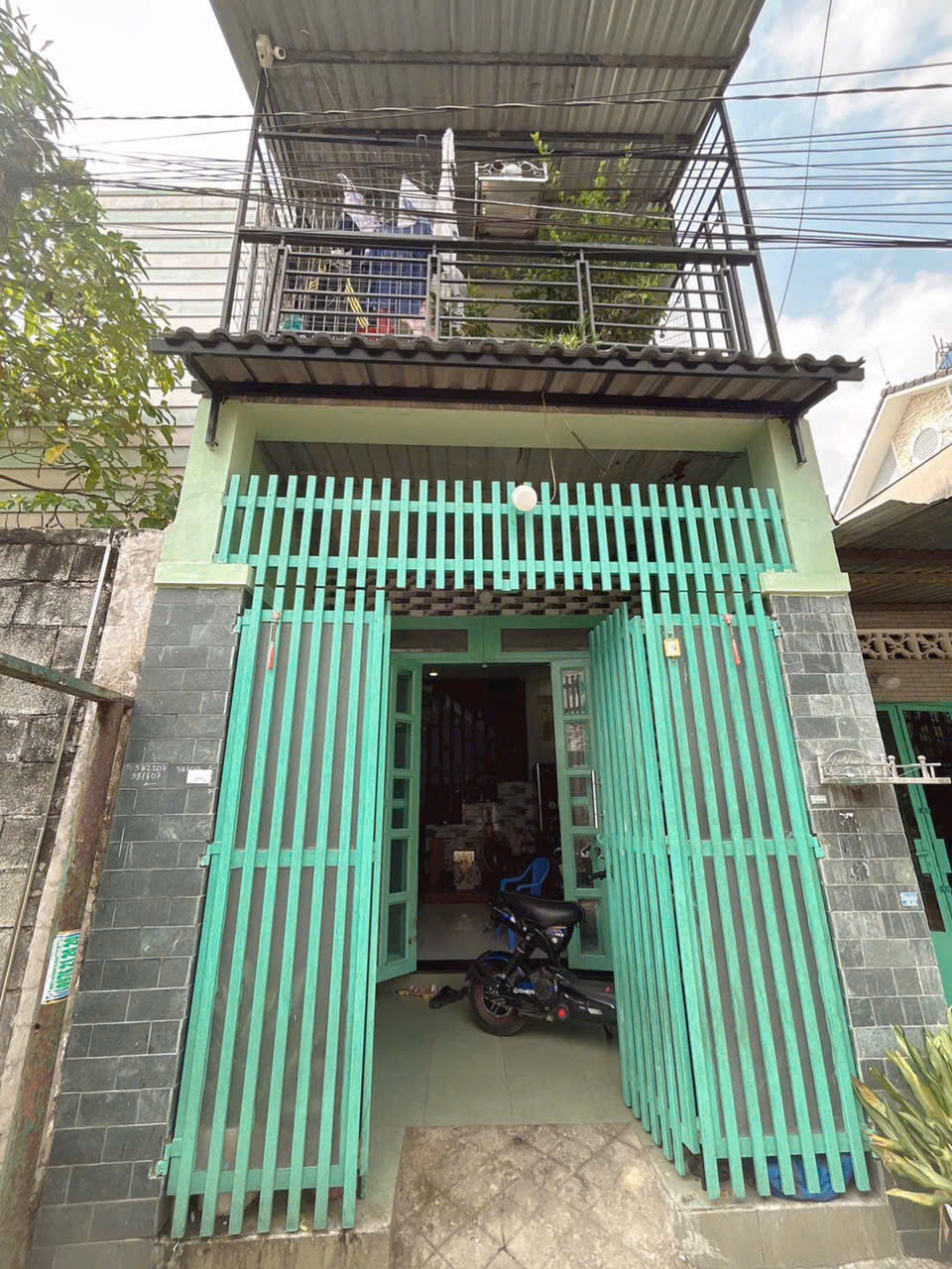  NHÀ MỚI ĐẸP CẦN BÁN  – SỔ RIÊNG – VÀO Ở NGAY HÓC MÔN ,TPHCM 