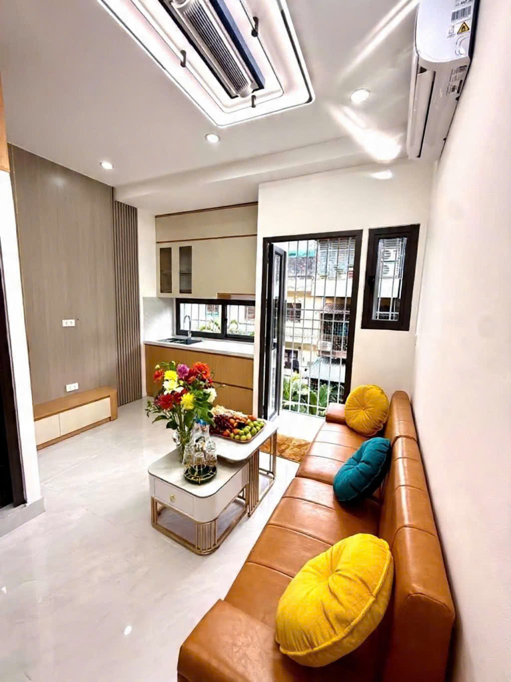  căn hộ tập thể nghĩa tân 50m 2 ngủ 2,95 tỷ-full nội thất đẹp 