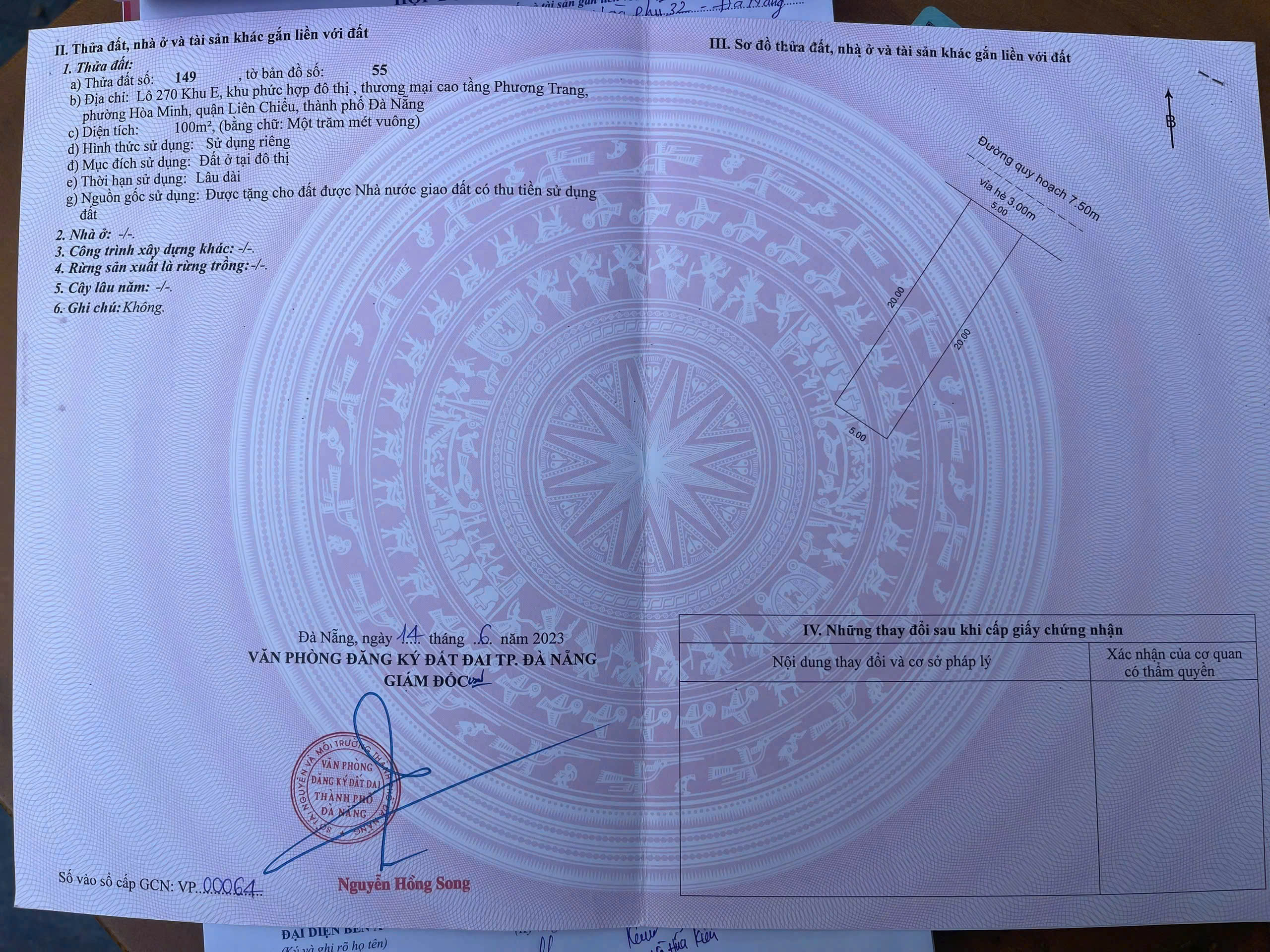  ????????Cần bán lô đất đường 7,5m Hoà Phú 28 - khu điện âm toàn bộ 