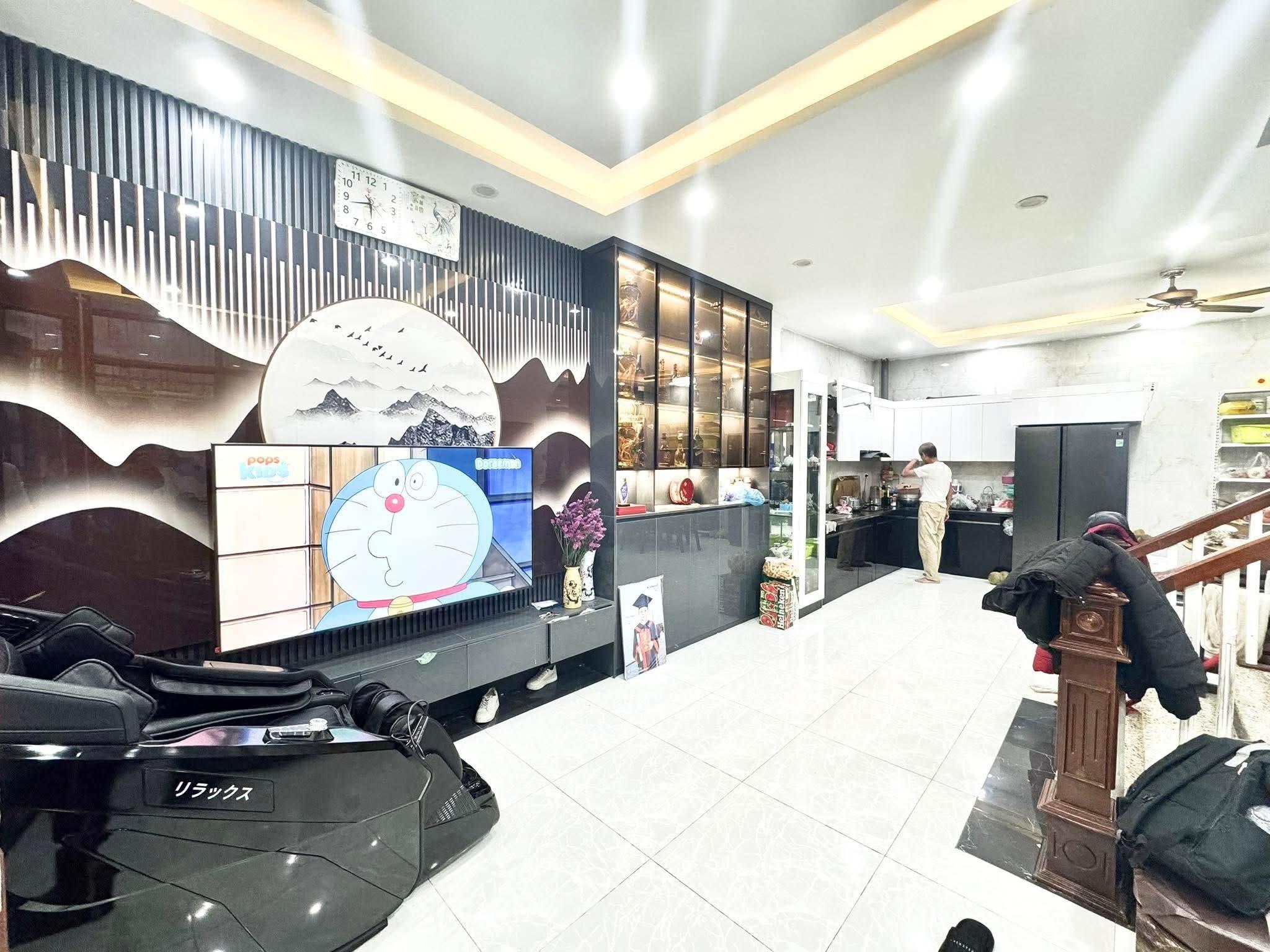  SIÊU PHẨM  PHÚC HOA –TÂY HỒ-PHÂN LÔ –VỈA HÈ- OTÔ TRÁNH- GARA OTO–75M 23.9 TỶ. 