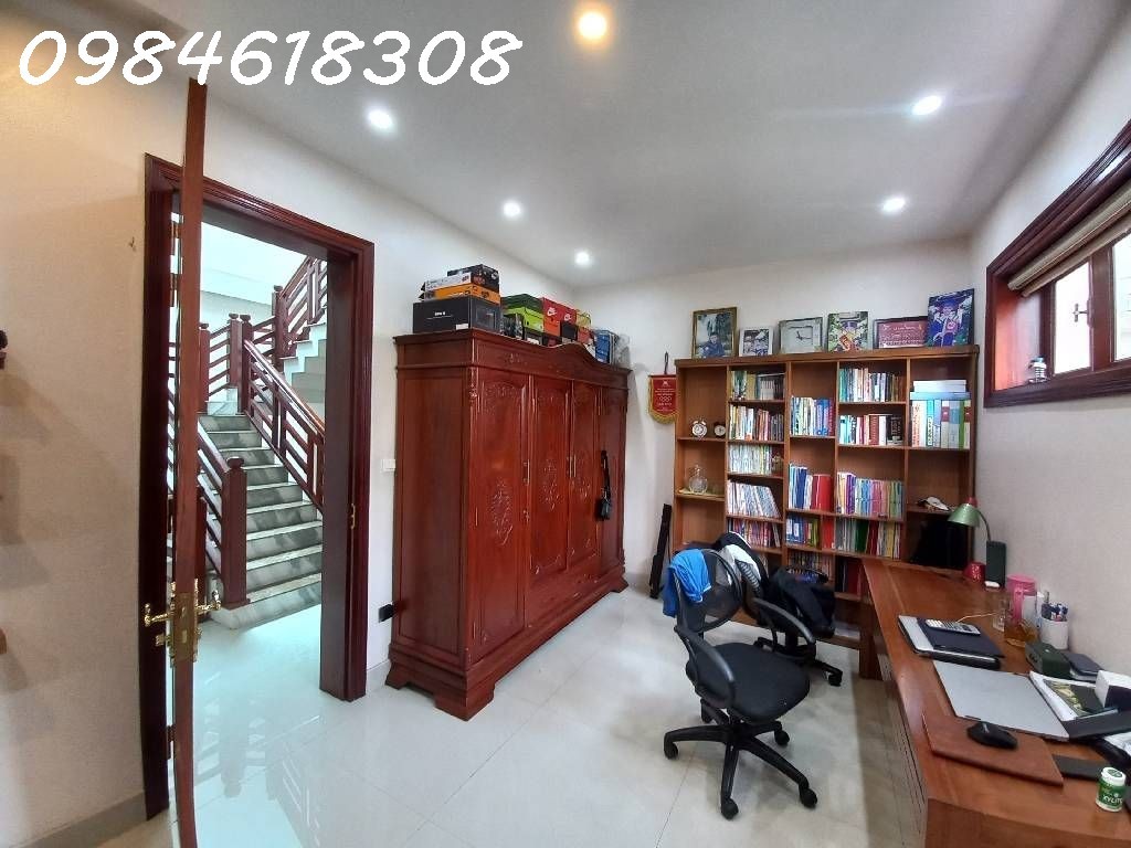  Bán biệt thự kdt Mỹ Đình I – Gần Vin Hàm Nghi – Khu toàn đại gia, sổ đỏ chuẩn 