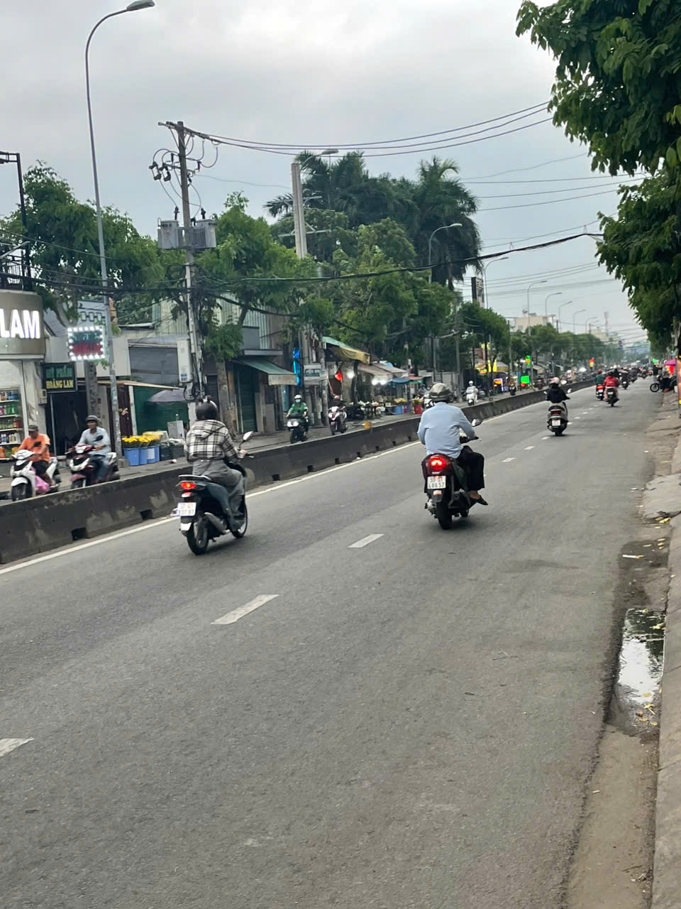  Bán nhà mặt tiền 10x45m giá 32 tỷ Đường Nguyễn Thị Sóc 