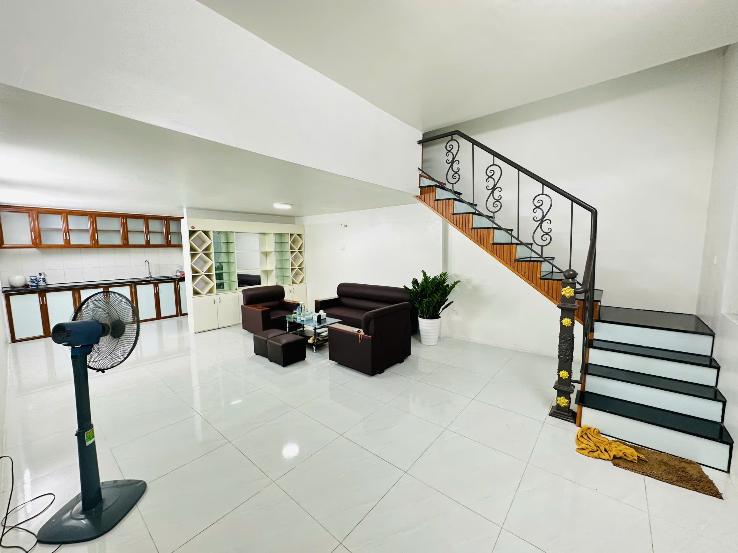  Nhà chính chủ - Ô tô đỗ cửa - Vị trí đắc địa phố Lê Trọng Tấn, phường Phương Liệt, Hà Nội 