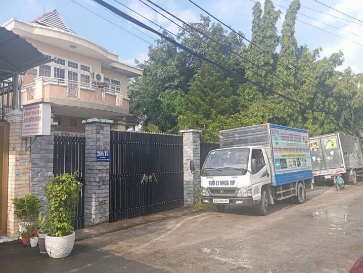  Bán nhà mặt tiền 2 tầng 23x28m giá 18 tỷ Đường nhựa 8m, Tân Xuân 