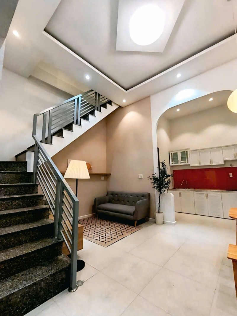  ► Lô Góc kiệt 3m thẳng 60m ra Hùng Vương, gần Big C, 45m2, 2 tầng, nhỉnh 4 tỷ 