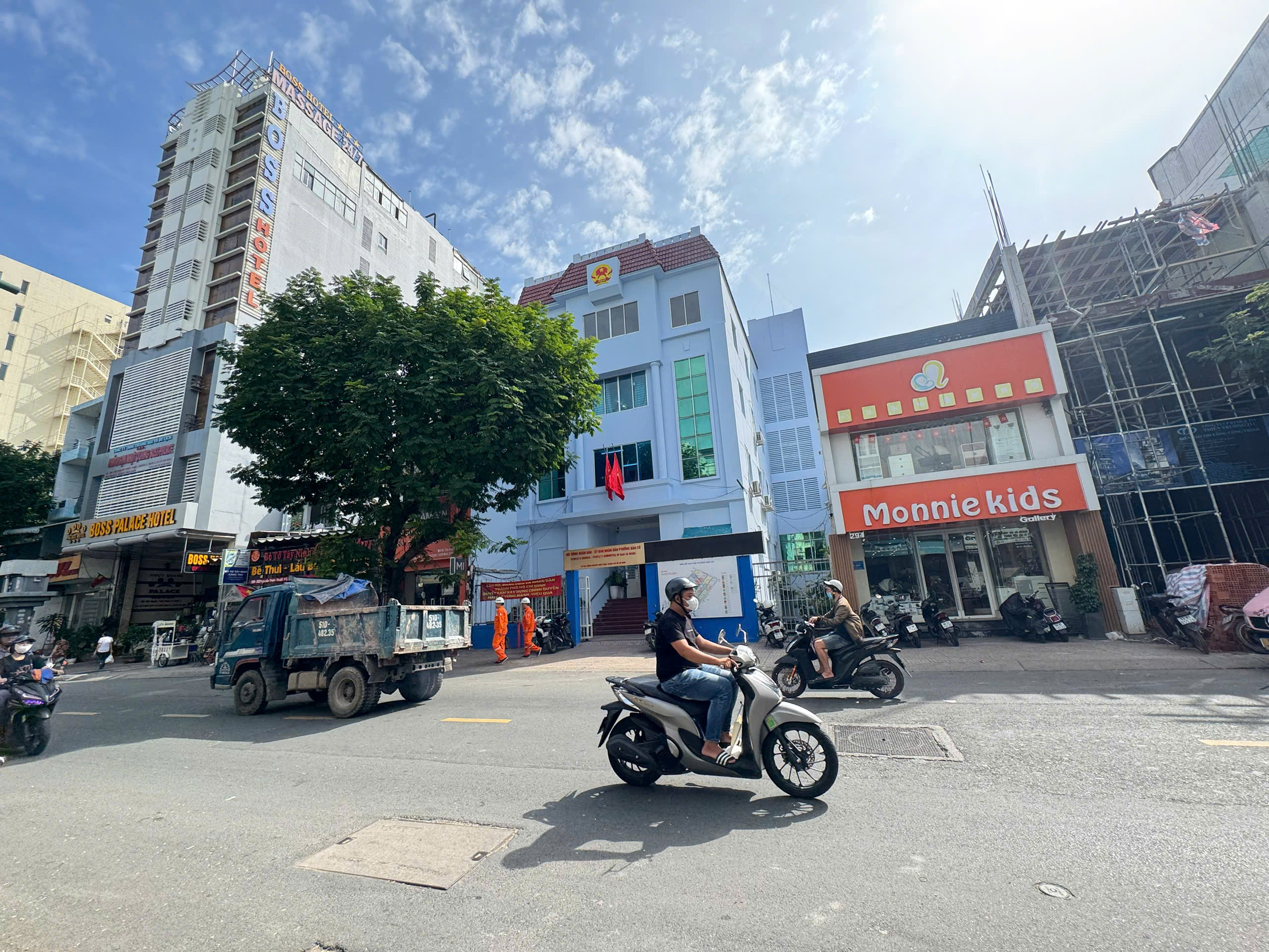  HIẾM BÁN NHÀ MẶT TIỀN Đ. NGUYỄN THIỆN THUẬT, QUẬN 3 - DÒNG TIỀN SẴN 60TR/TH - XD 1 HẦM 7 TẦNG * LH GIANG GIANG:0938676685 