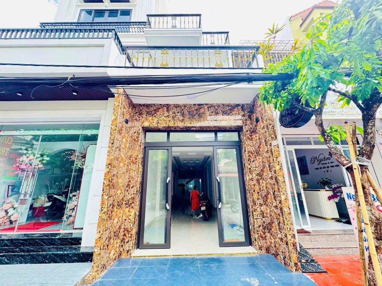  Bán nhà mặt đường Thiên Lôi - 92m 3 tầng - vị trí đẹp - giá 9.5 tỉ 