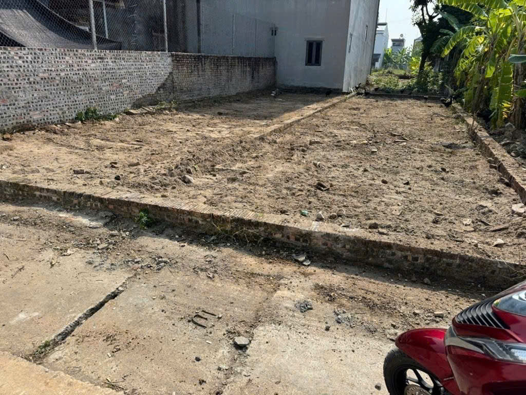  Đất tổ 9, Quang Minh, Mê Linh. Đường thông, ô tô đỗ. Gần KCN, trường CD Y Dược Tuệ Tĩnh 