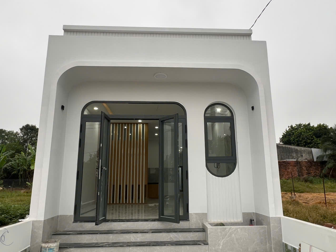  NHÀ PHỐ NGAY TRUNG TÂM SIÊU ĐẸP - Chỉ 1 TỶ 400 TRIỆU 