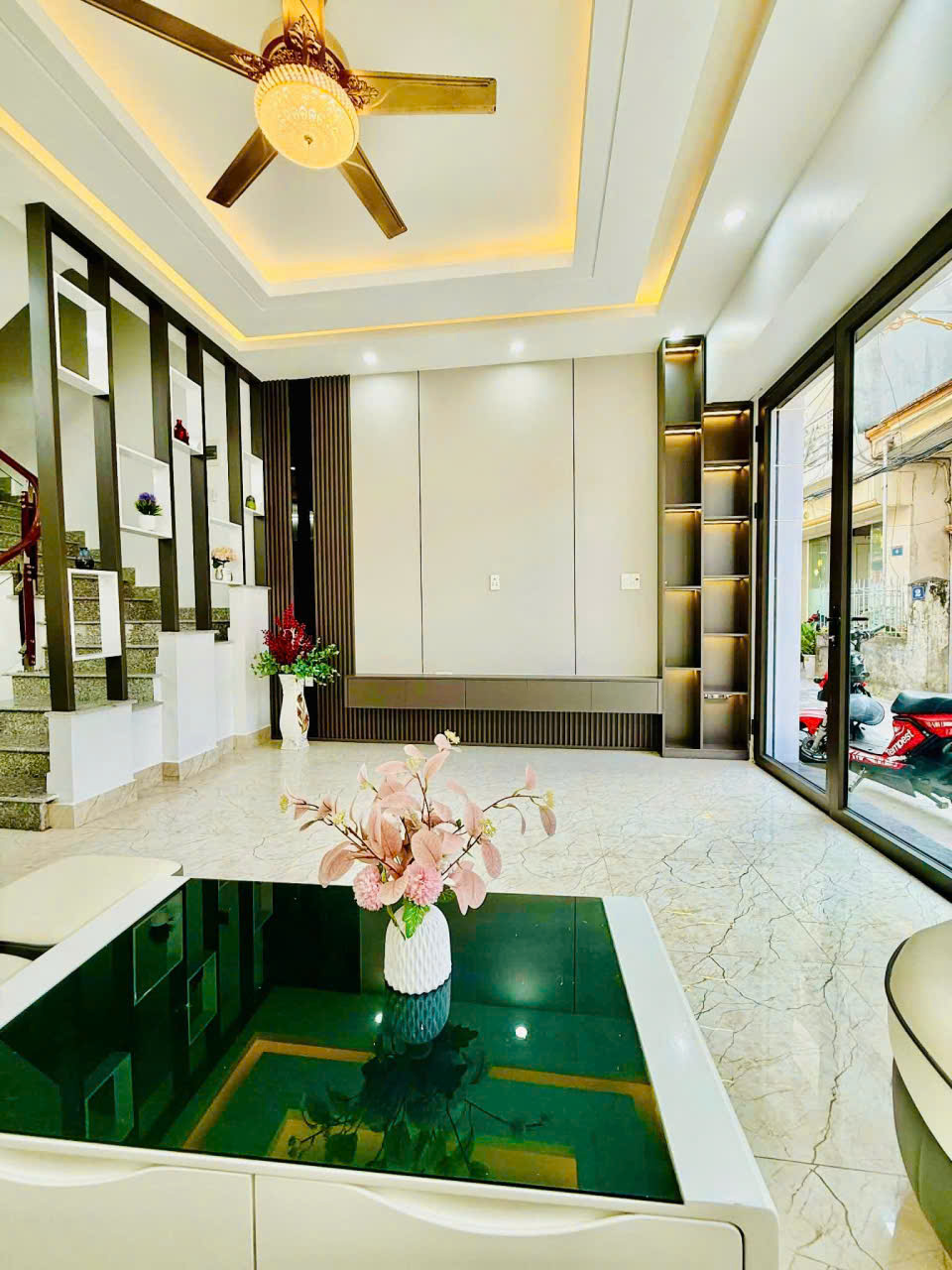  Bán nhà ngõ 181 Hào Khê - Quán Nam, 40m 3 tầng, sát mặt đường, giá 3.45 tỉ 