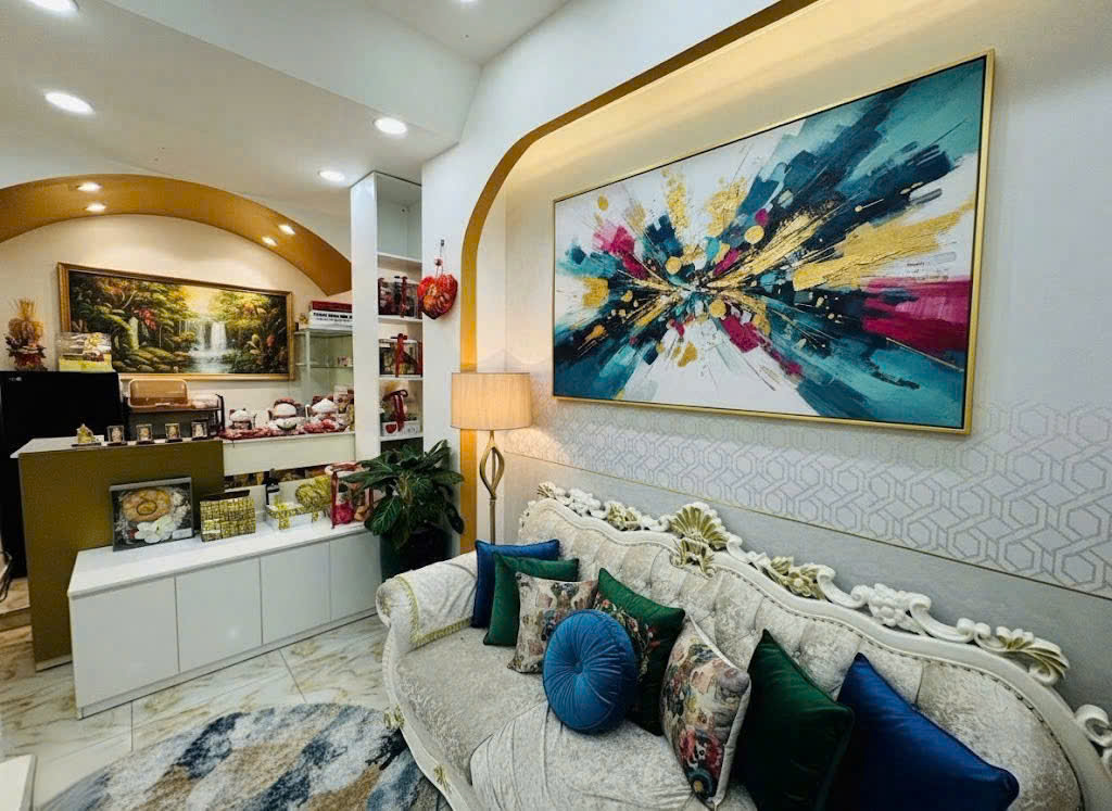  Nhà hẻm Ô tô Lê Văn Sỹ - QUẬN 3 - 6x12 m (63 m2) - 5 Tầng - 18.9 tỷ 