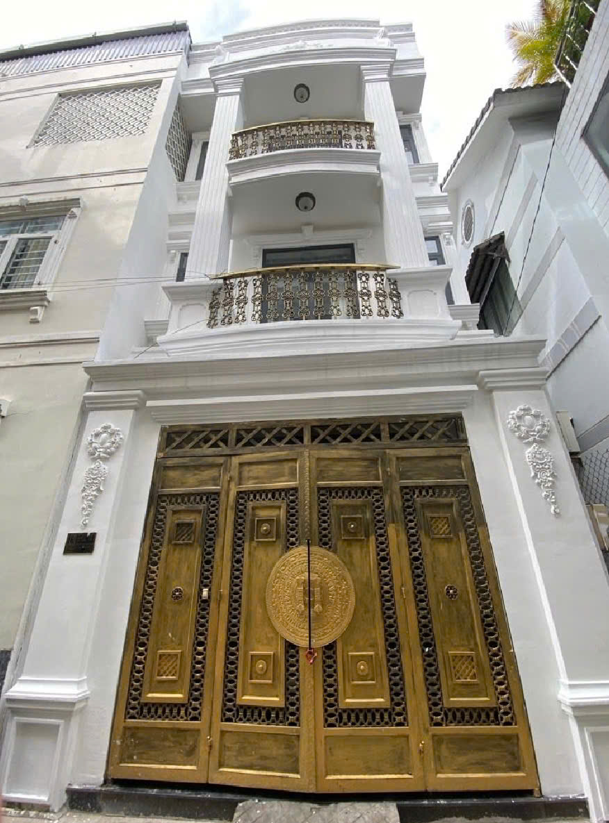  Nhà Đẹp 3 Tầng HXH Ngay ĐHSP Kỹ Thuật Hoàng Diệu Thủ Đức Chỉ 7 Tỷ nhĩnh 