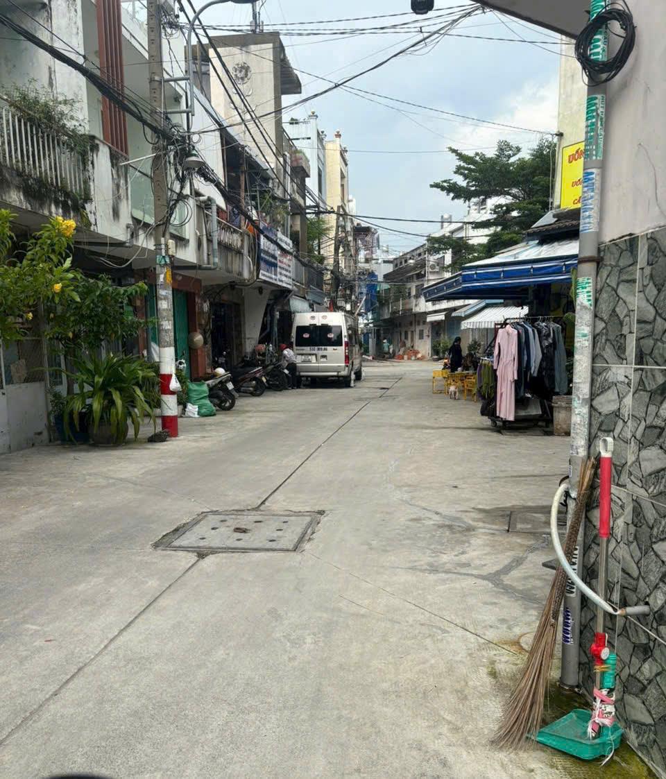  CHỈ 5.1 TỶ TL-SIÊU PHẨM 3 PHÒNG NGỦ HẺM TO Hồng Bàng_P.Minh Phụng (P1_Q11) Cũ 