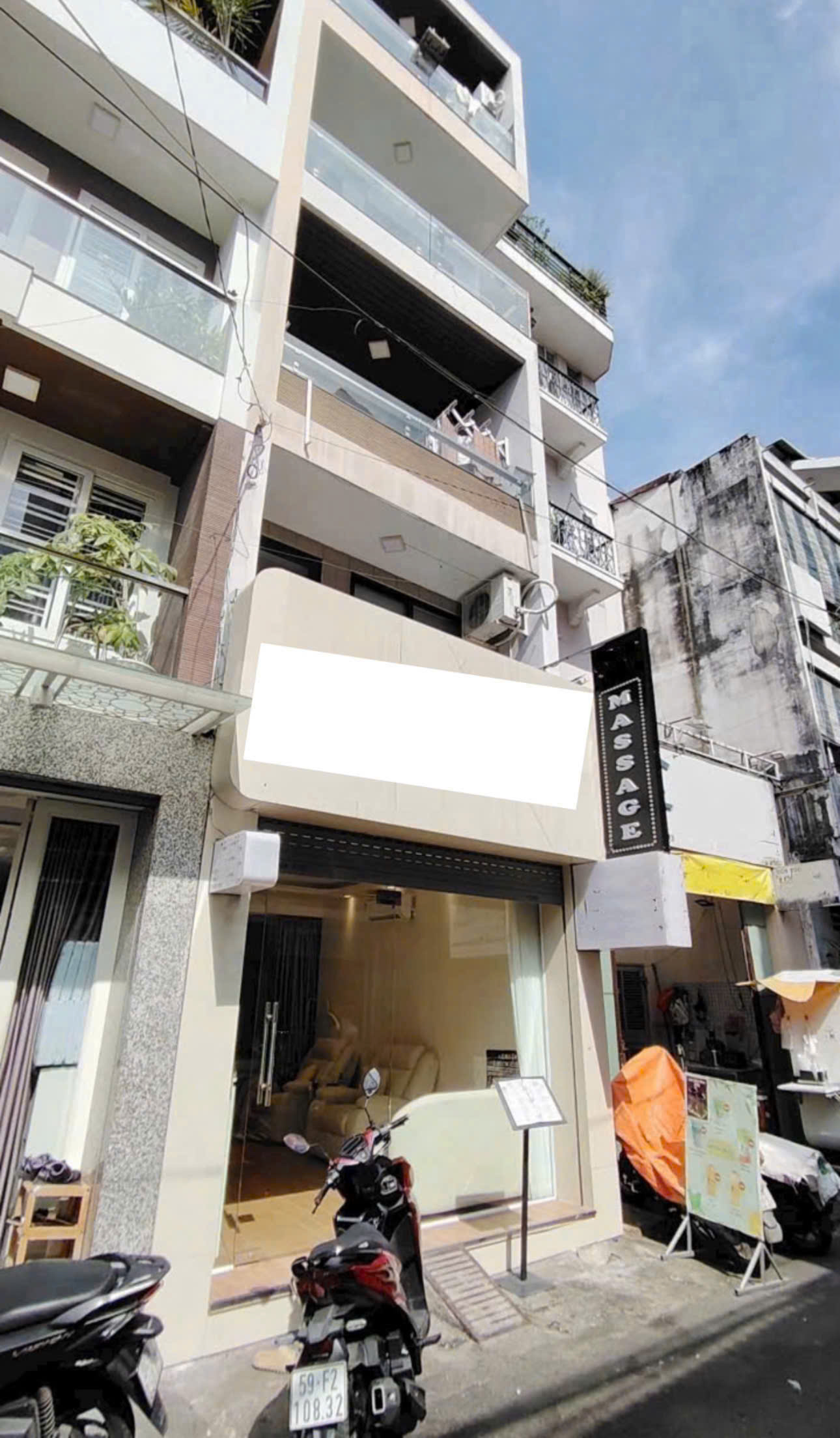  Do mình sắp đi nước ngoài nên cần sang nhượng tiệm gấp 