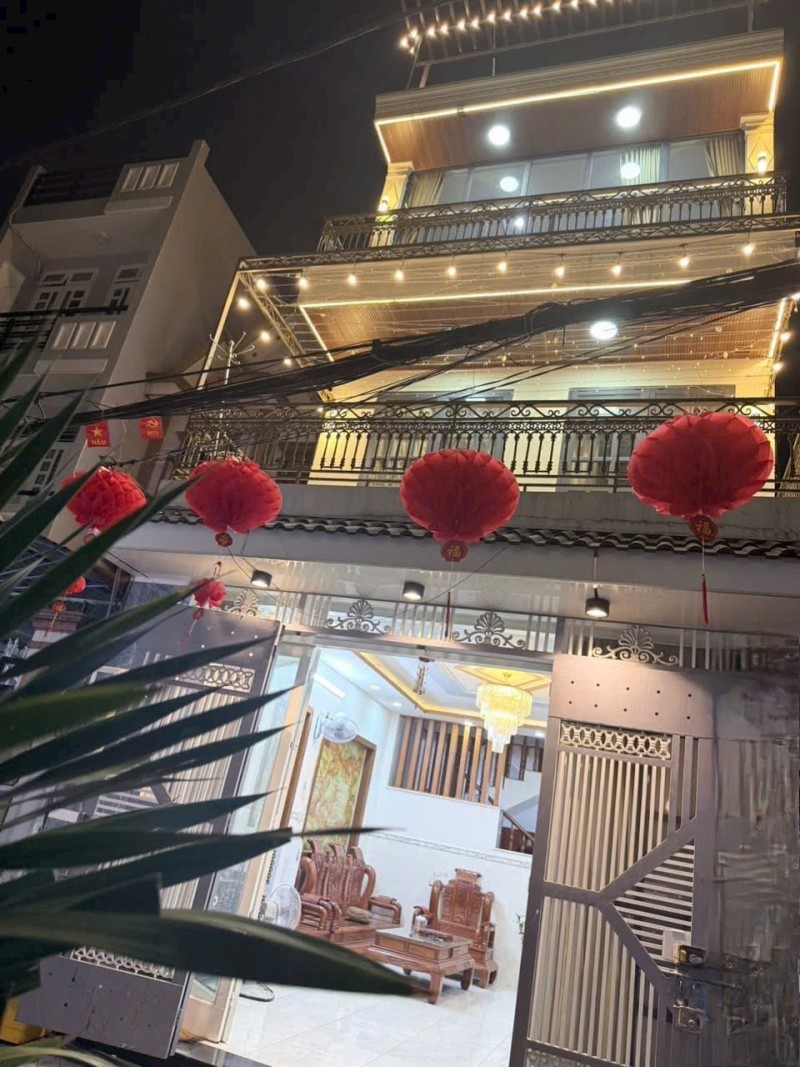  Bán nhà HXH 7 chỗ, Phan Huy Ích, 300m là Emart, 5x18m, 3 Tầng - 4 PN, 8,5 tỷ. 